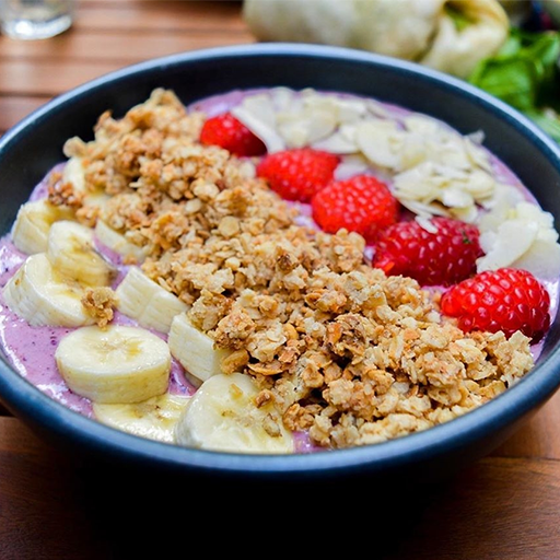 acai smoothie bowl